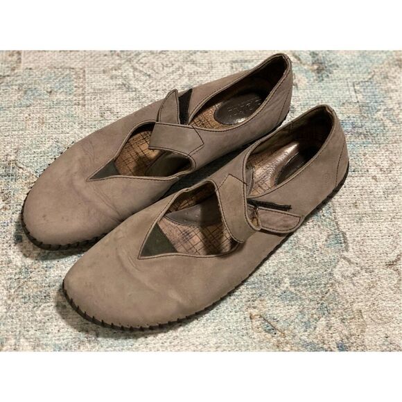 Born Shoes Womens 10/42 M Grey Leather Slip On Adjustable Strap Comfort - Picture 1 of 5